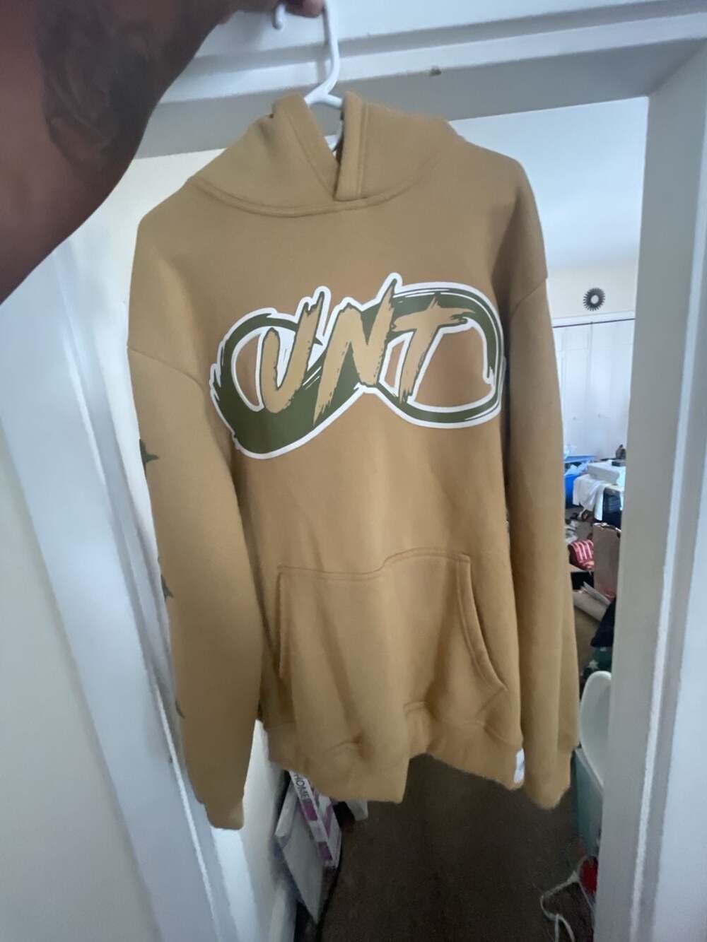 RUNTZ SCENES HOODIE - OLIVE – RuntzWorldWide,